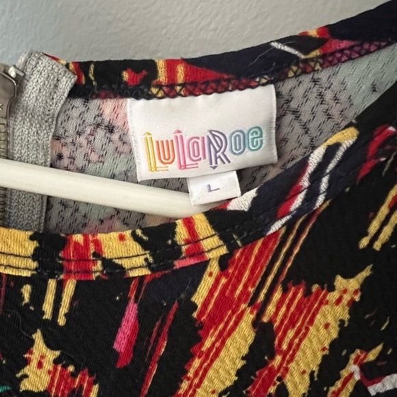 LuLaRoe Amelia Dress L | Bold Geometric Print | Pockets - Picture 3 of 3